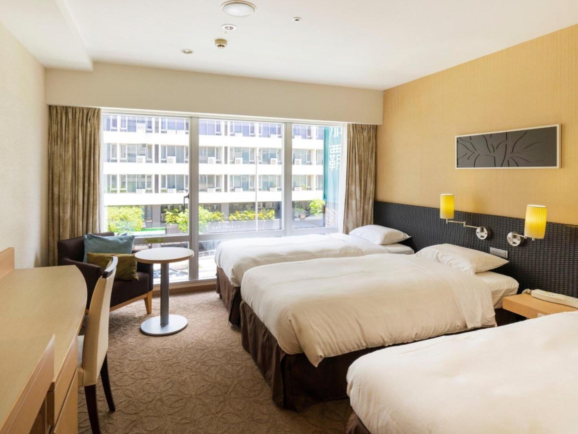 Nishitetsu Resort Inn Naha Exterior photo